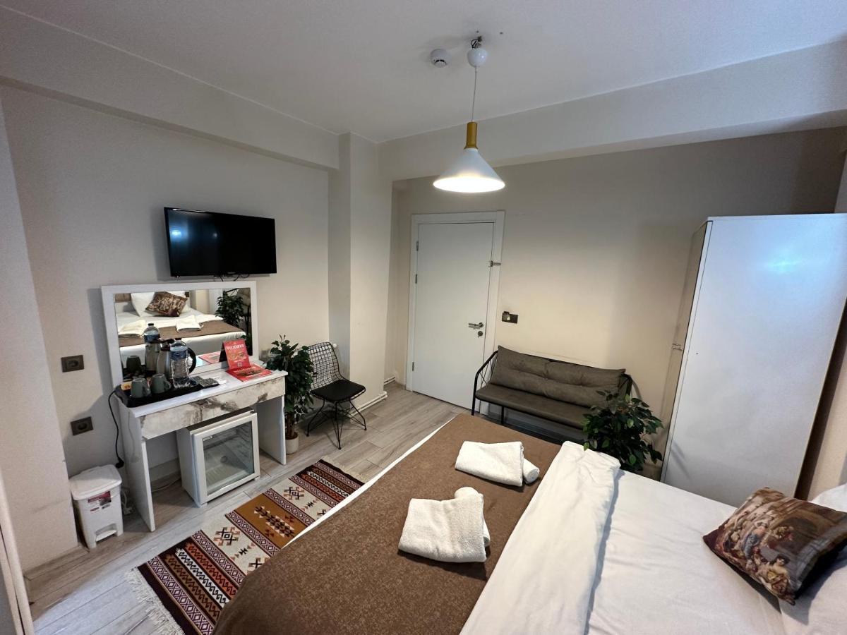 Galapera Hotel อิสตันบูล ภายนอก รูปภาพ